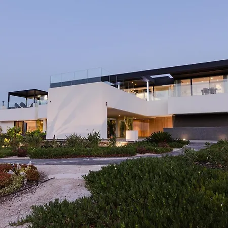 Karat Macaronesia 别墅 *