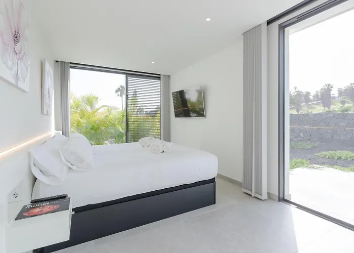 Karat Macaronesia * 阿德耶